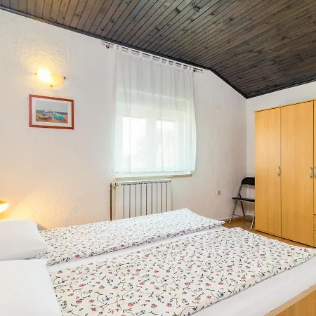 Apartment Dika By Interhome