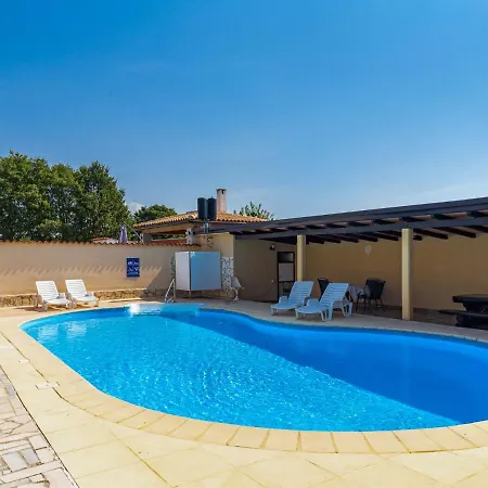 Dika By Interhome Appartement Poreč