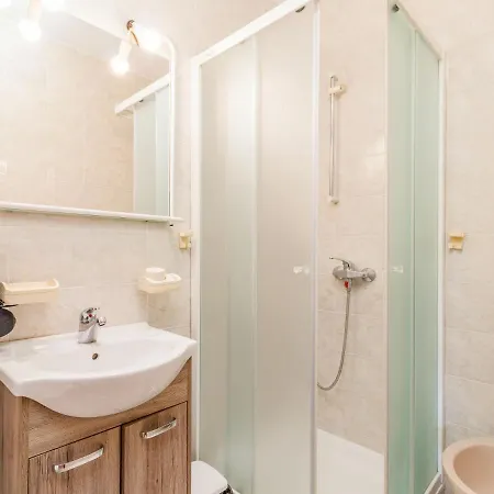 Dika By Interhome * Πόρετς