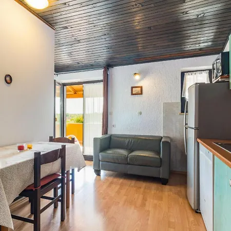 Apartment Dika By Interhome Porec