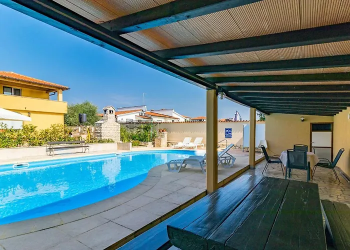 Dika By Interhome Apartmán *